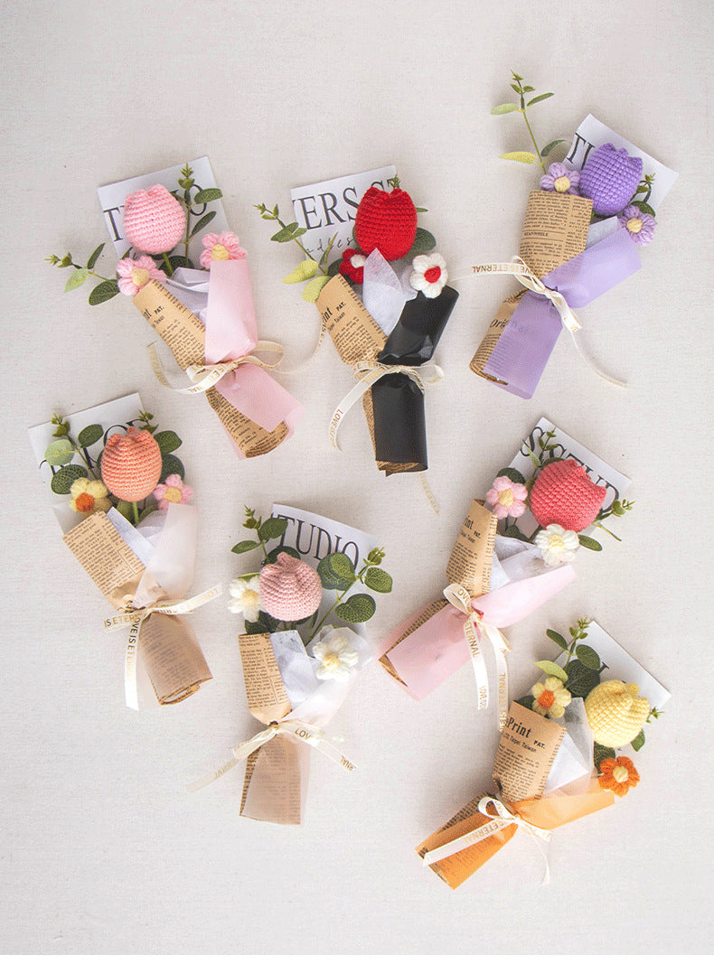 Crocheted Artificial Carnations, Handmade Knitted Yarn Rose Bouquets; Packaged In A Pet Gift Box
