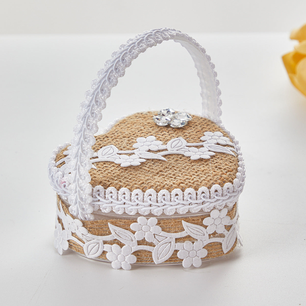Handheld Burlap Heart-Shaped Ring Box – Western-Style Wedding Ring Pillow for Flower Girls / Valentine's Day Proposal Ring Box