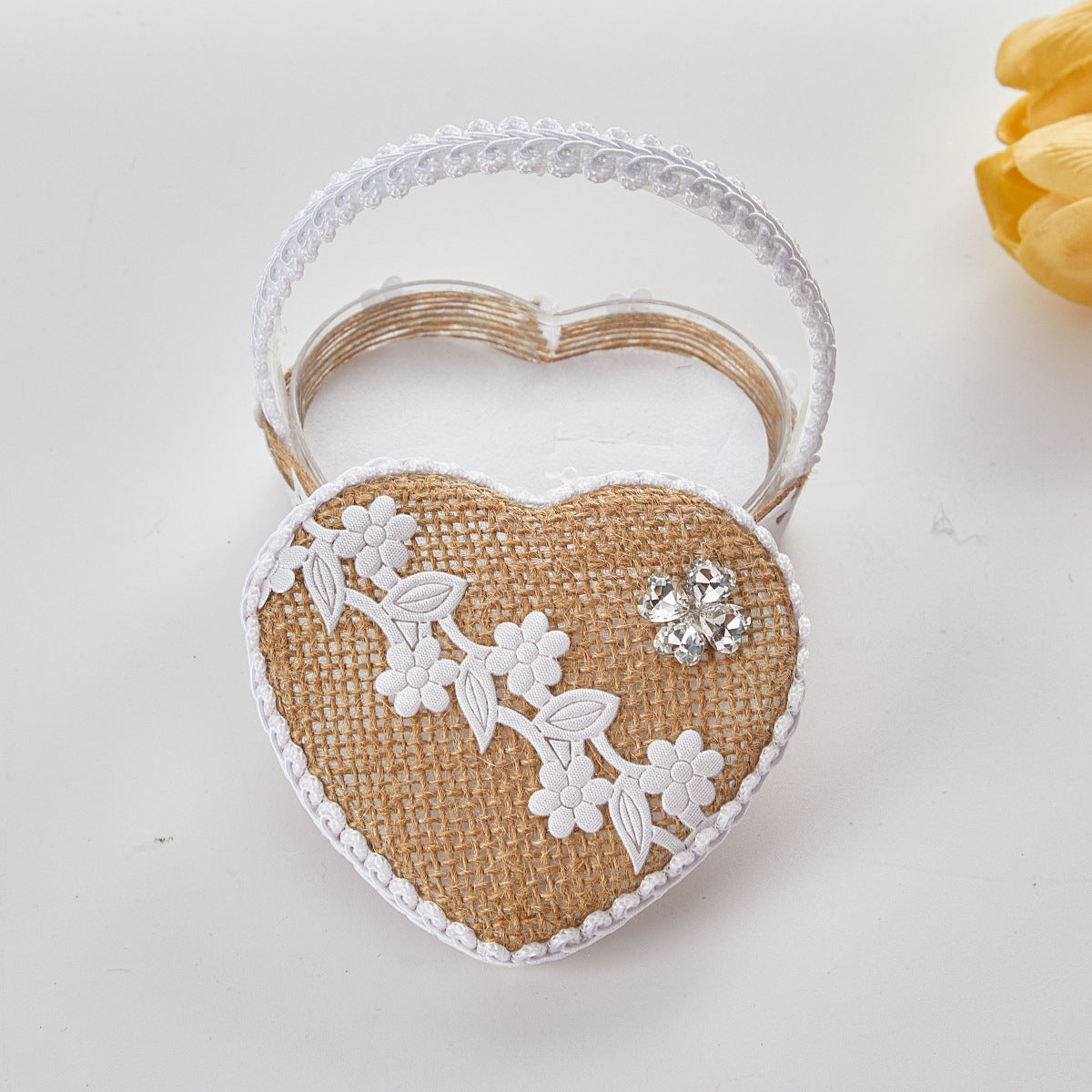 Handheld Burlap Heart-Shaped Ring Box – Western-Style Wedding Ring Pillow for Flower Girls / Valentine's Day Proposal Ring Box