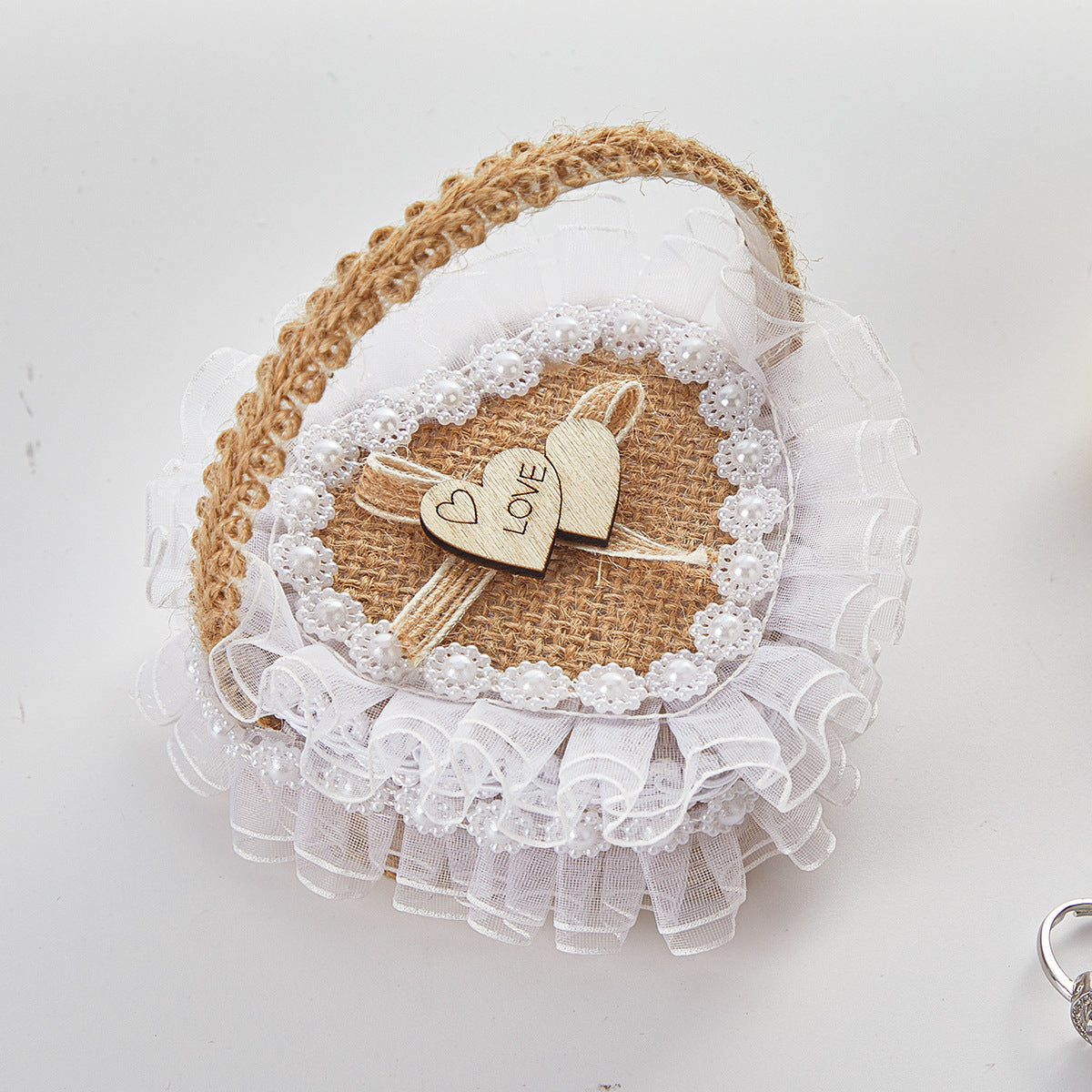 Handheld Burlap Heart-Shaped Ring Box – Western-Style Wedding Ring Pillow for Flower Girls / Valentine's Day Proposal Ring Box