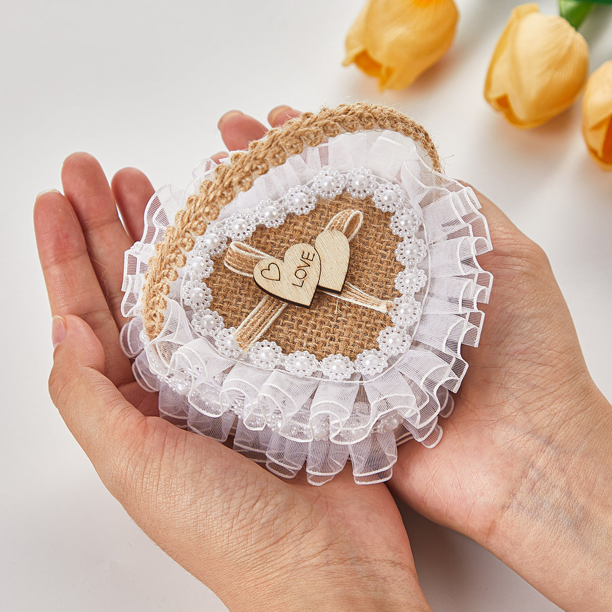Handheld Burlap Heart-Shaped Ring Box – Western-Style Wedding Ring Pillow for Flower Girls / Valentine's Day Proposal Ring Box