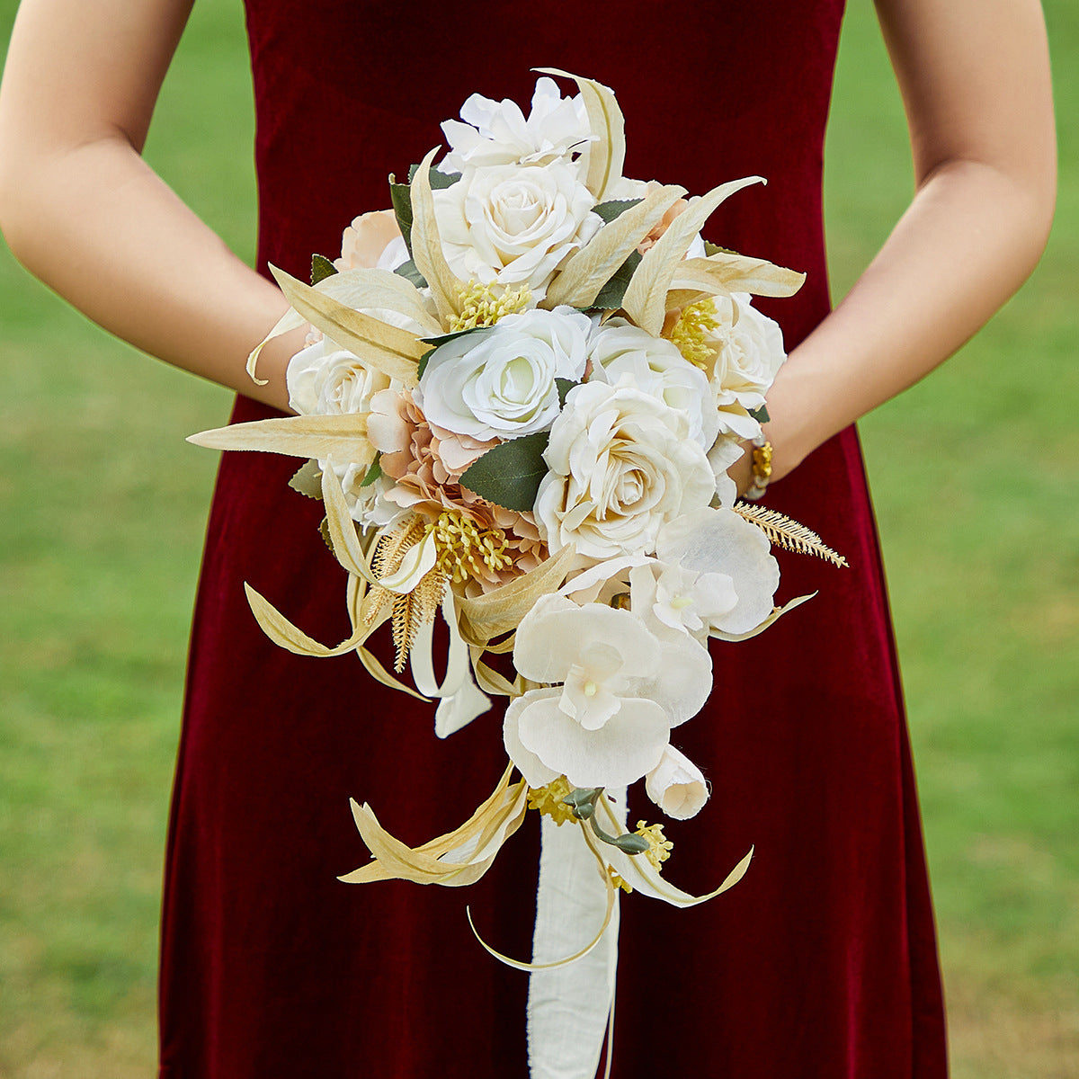 Western-Style Artificial White Rose Bridal Bouquet
