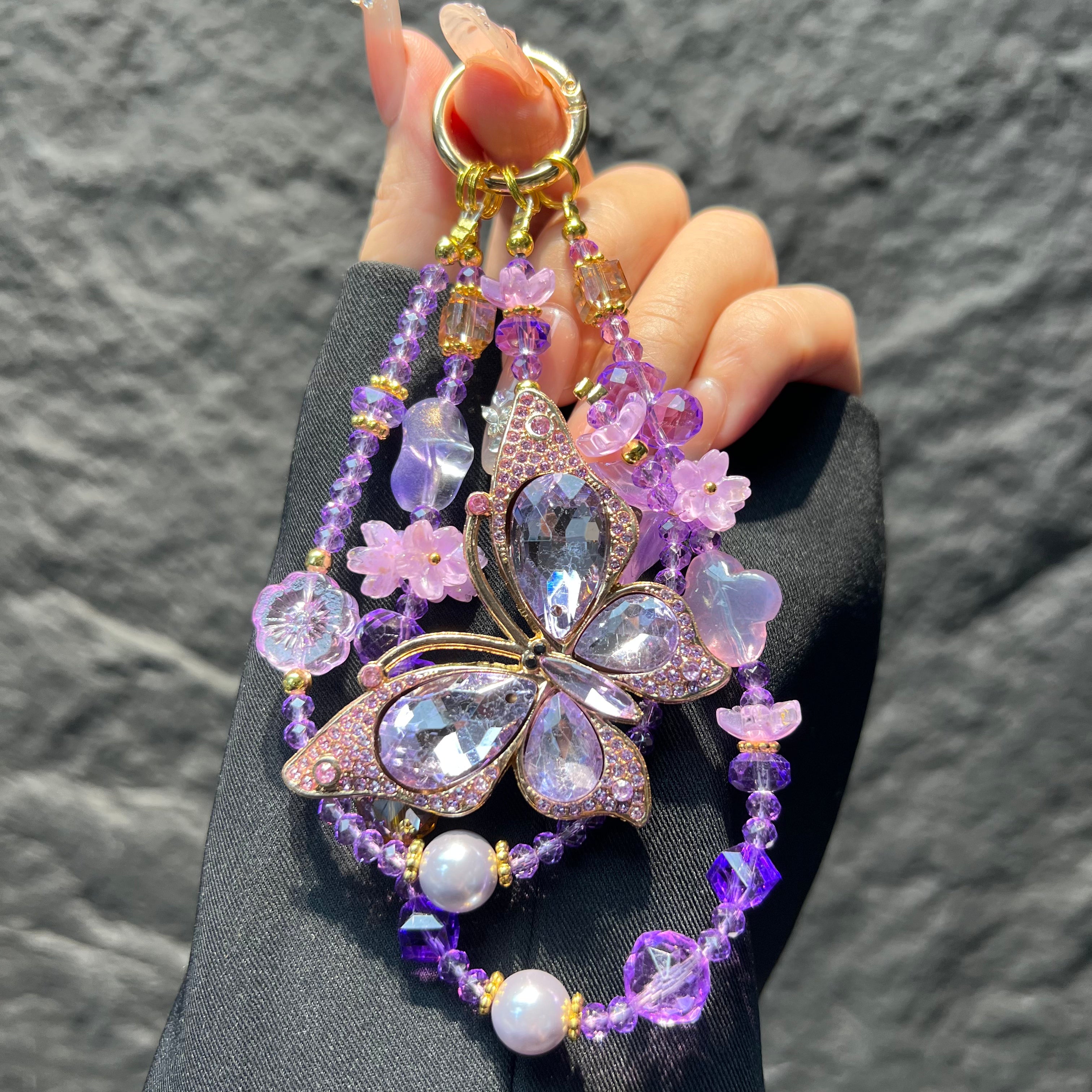 Butterfly Crystal Beaded Phone Charm, Multi‑use Handmade Rhinestone Pendant, Detachable Bag Charm, Keychain Accessory, Aesthetic Gift for Teen Girls, Women & Best Friends