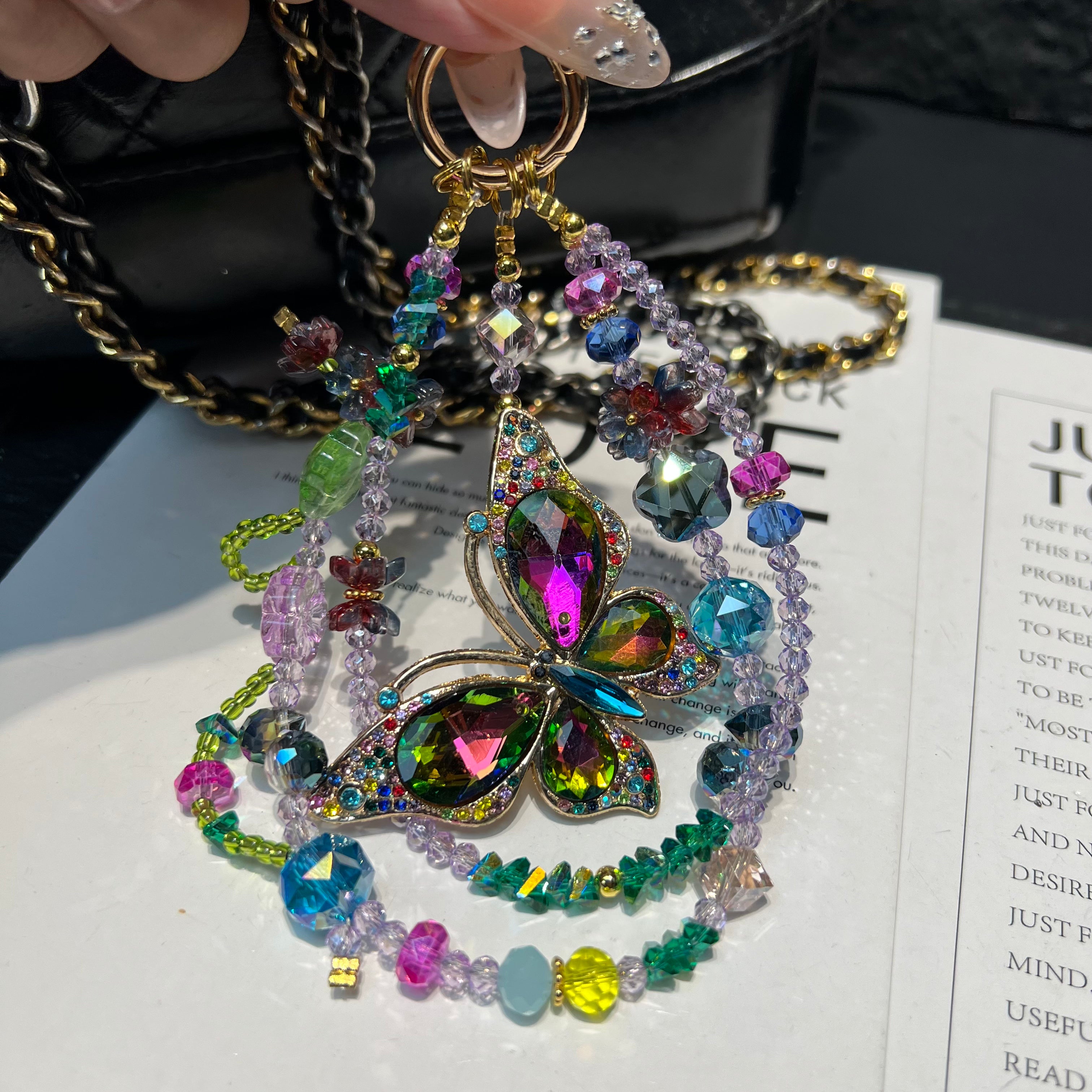 Butterfly Crystal Beaded Phone Charm, Multi‑use Handmade Rhinestone Pendant, Detachable Bag Charm, Keychain Accessory, Aesthetic Gift for Teen Girls, Women & Best Friends
