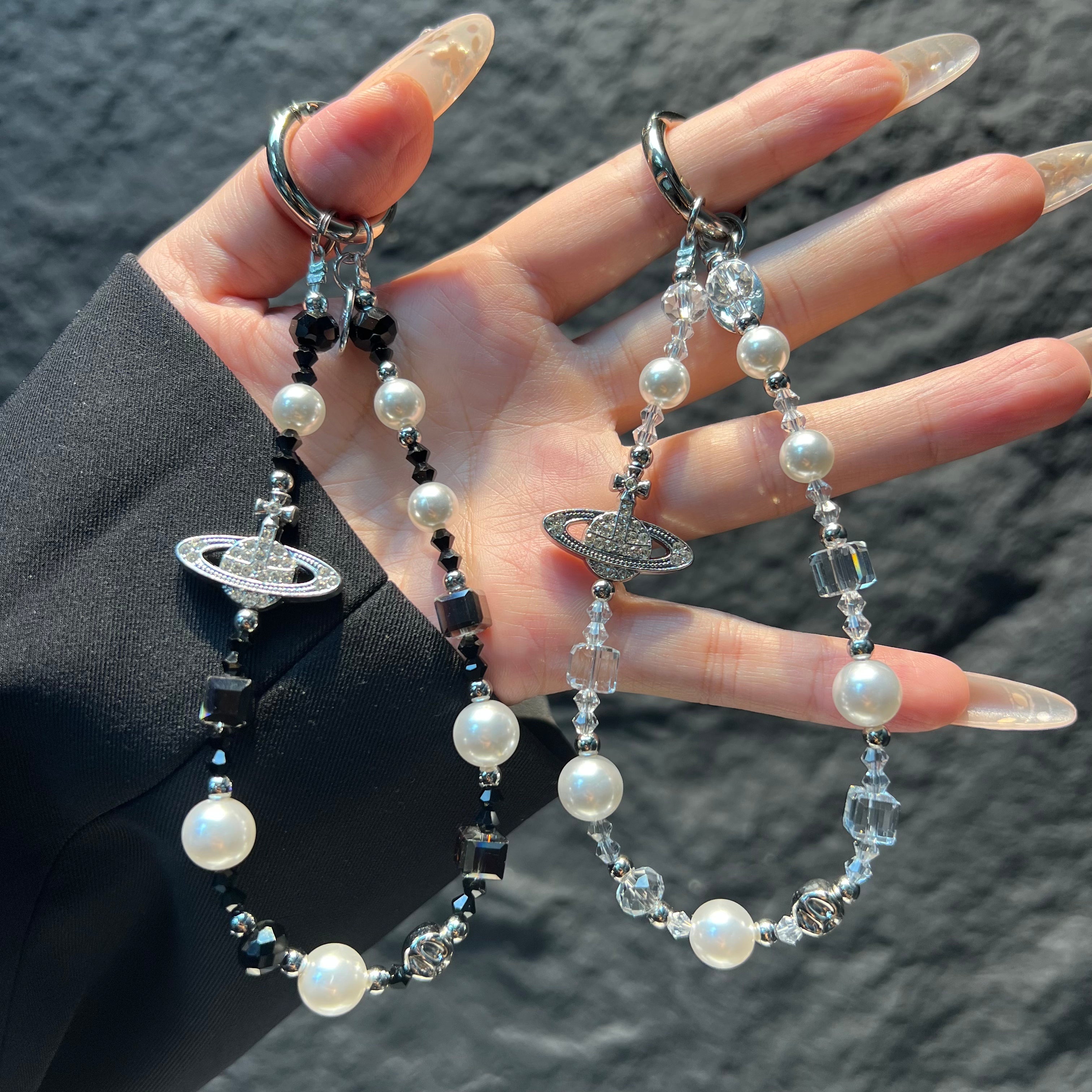 Saturn Charm Beaded Phone Lanyard, Hand‑made Pearl Crystal Bead Cell Phone Strap, Aesthetic Planet Pendant Keychain Bag Hanging Charm for Women