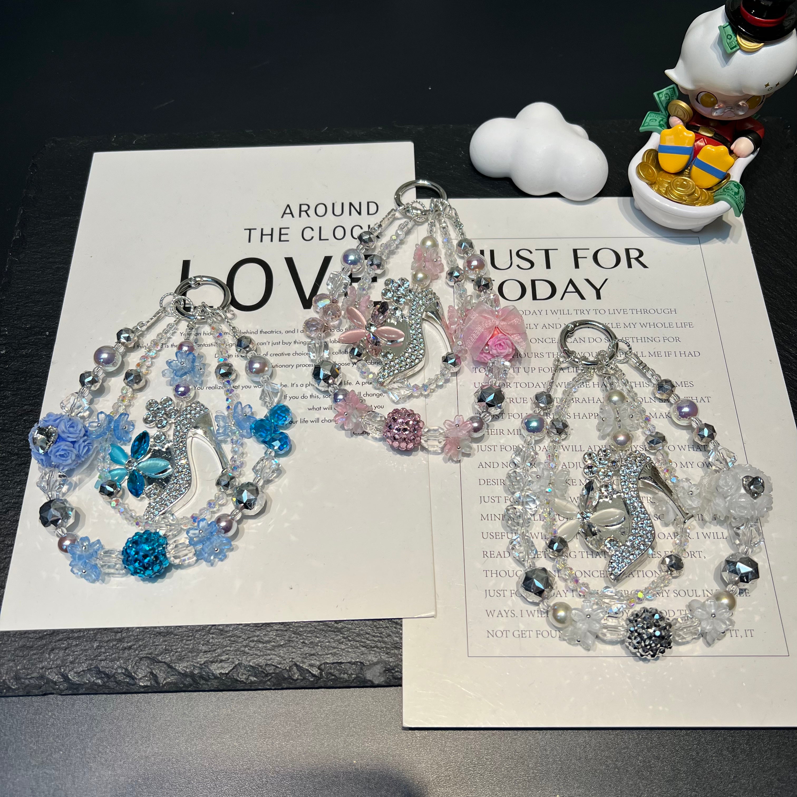 Rhinestone High‑Heel Multi‑Layer Beaded Phone Charm, Handmade Y2K Floral Crystal Bead Keychain, Cute Bag Pendant Ornament, Coquette Aesthetic Accessories for Girls