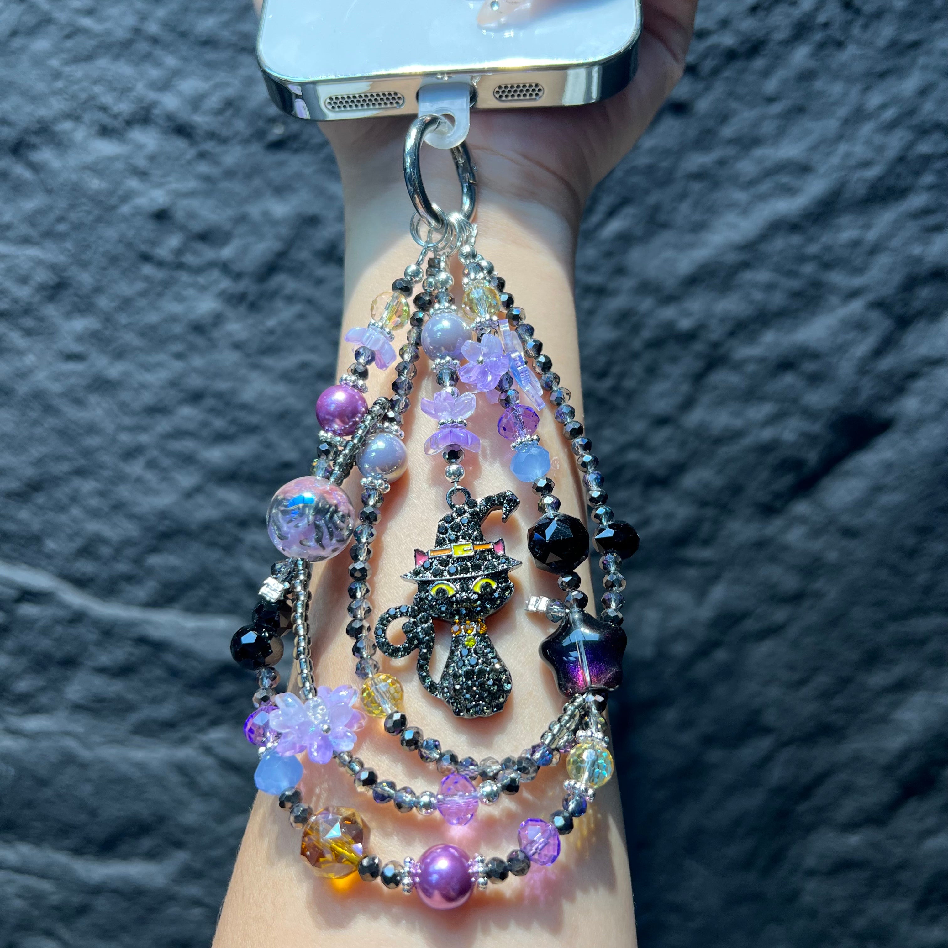 Handmade Layered Beaded Phone Case Charm, Rhinestone Witch Black Cat Pendant Gothic Spooky‑Season Halloween Bag Keychain Gift For Women