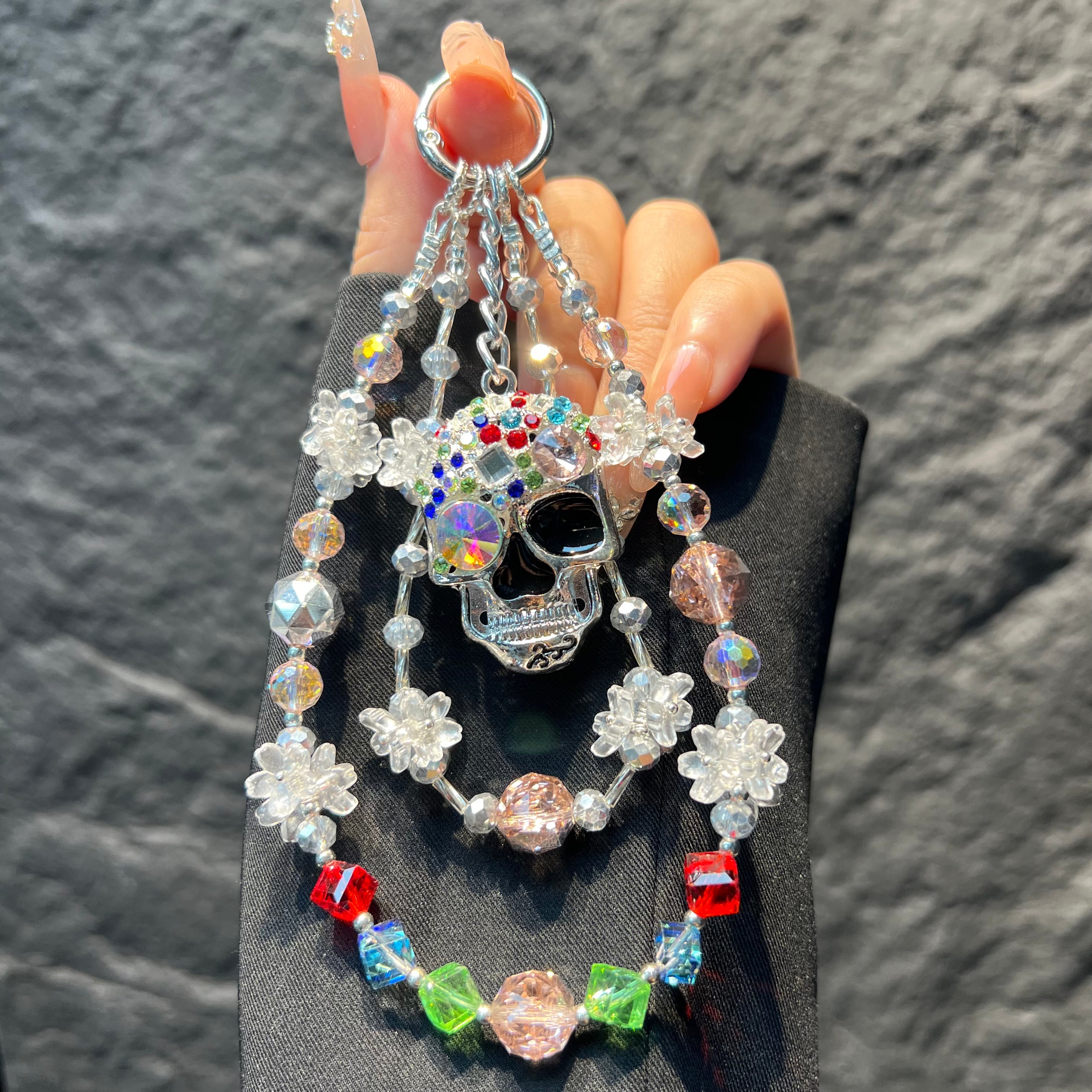 Skull Crystal Beaded Multi‑use Charm, Handmade Rhinestone Skull Pendant, Phone Case Charm, Backpack Bag Ornament, Keychain Accessory, Gothic Aesthetic Gift for Women & Teen Girls