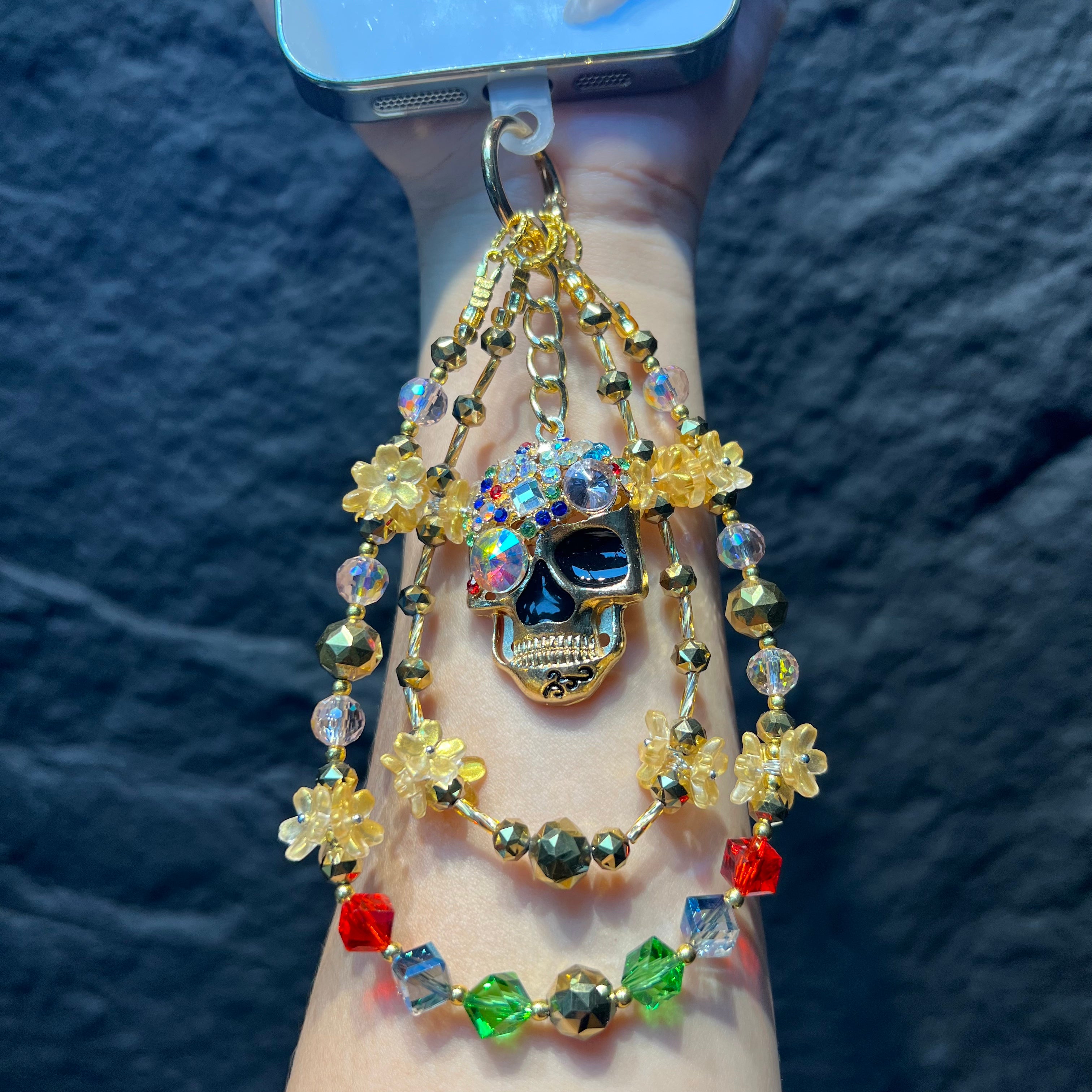 Skull Crystal Beaded Multi‑use Charm, Handmade Rhinestone Skull Pendant, Phone Case Charm, Backpack Bag Ornament, Keychain Accessory, Gothic Aesthetic Gift for Women & Teen Girls